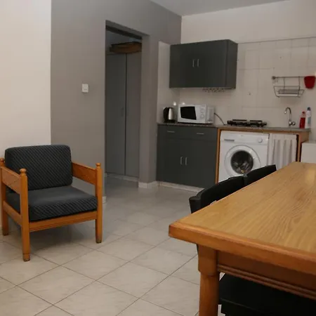 Apartament Alora Larnaca