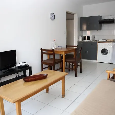 Appartamento Alora Larnaca