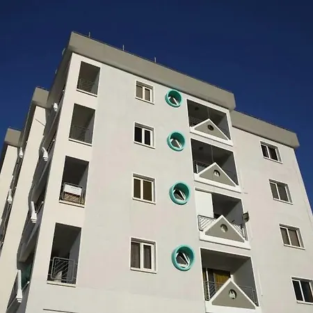 Alora Apartament *