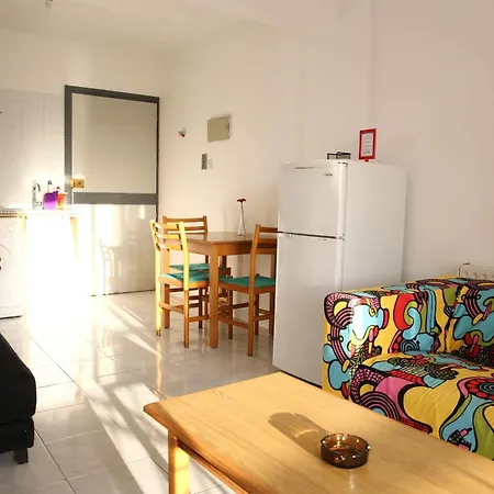 Apartament Alora Larnaca