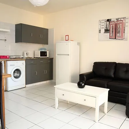 Alora Apartament *