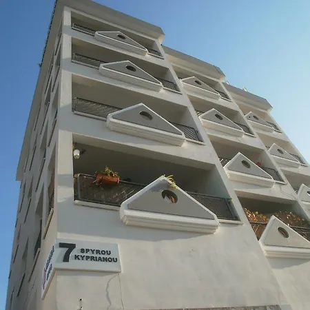 Alora Λάρνακα
